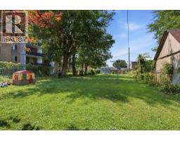 3426 Peter Street, Windsor, ON N9C1J3 Photo 12