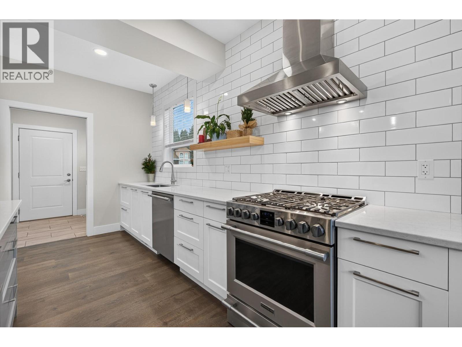 2291 4B Avenue SE - 19