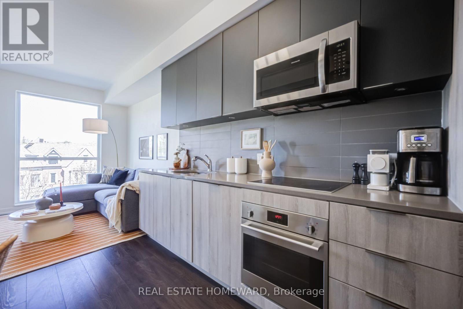 #309 223 ST CLAIR AVENUE W - 14
