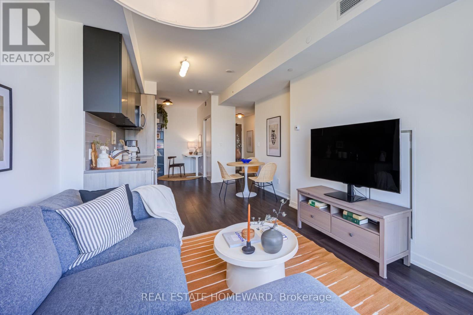#309 223 ST CLAIR AVENUE W - 4