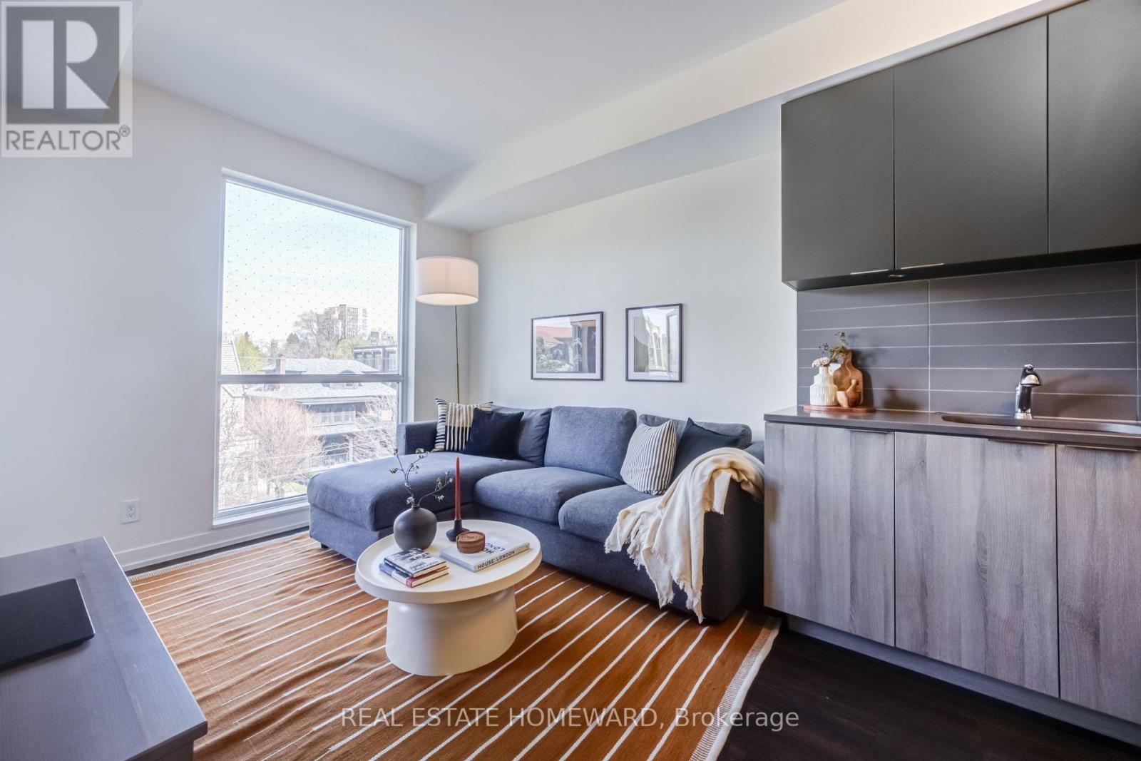 #309 223 ST CLAIR AVENUE W - 6
