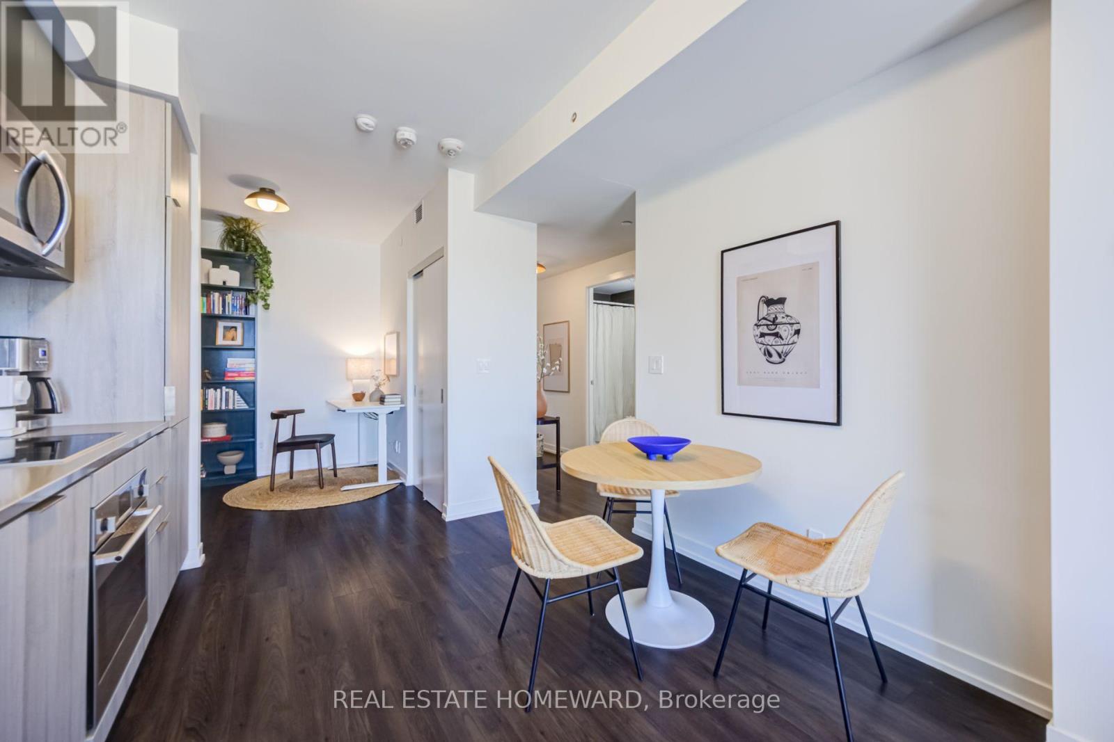 #309 223 ST CLAIR AVENUE W - 8