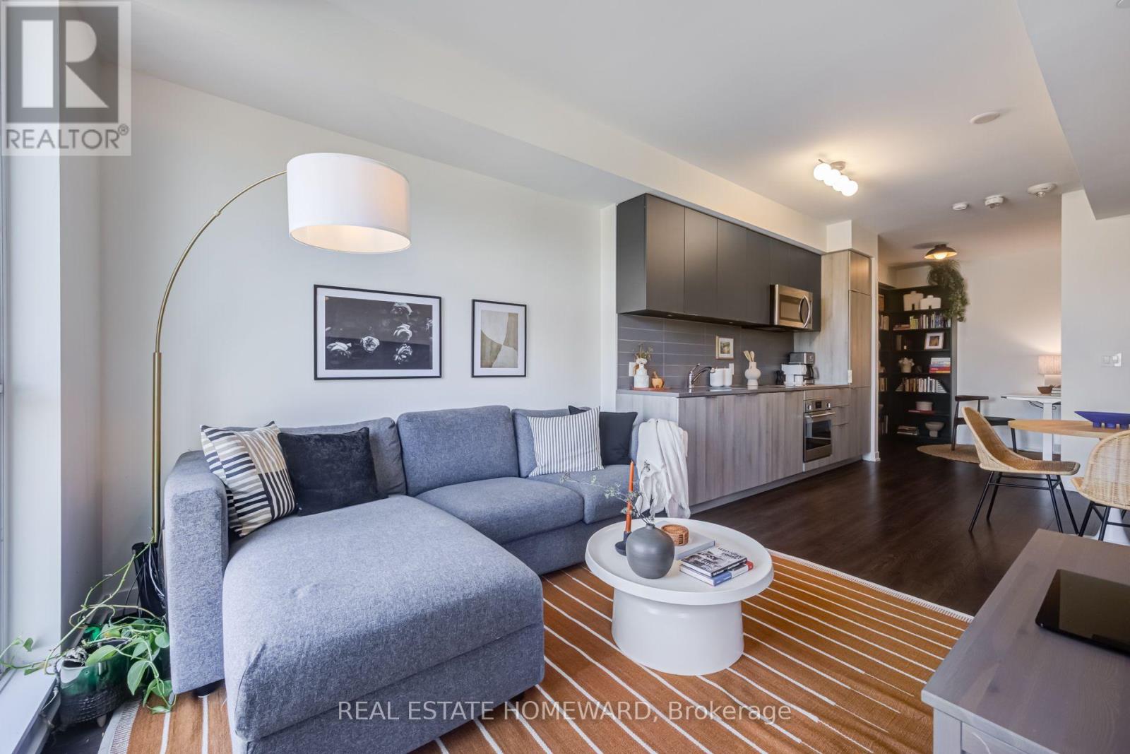 #309 223 ST CLAIR AVENUE W - 9
