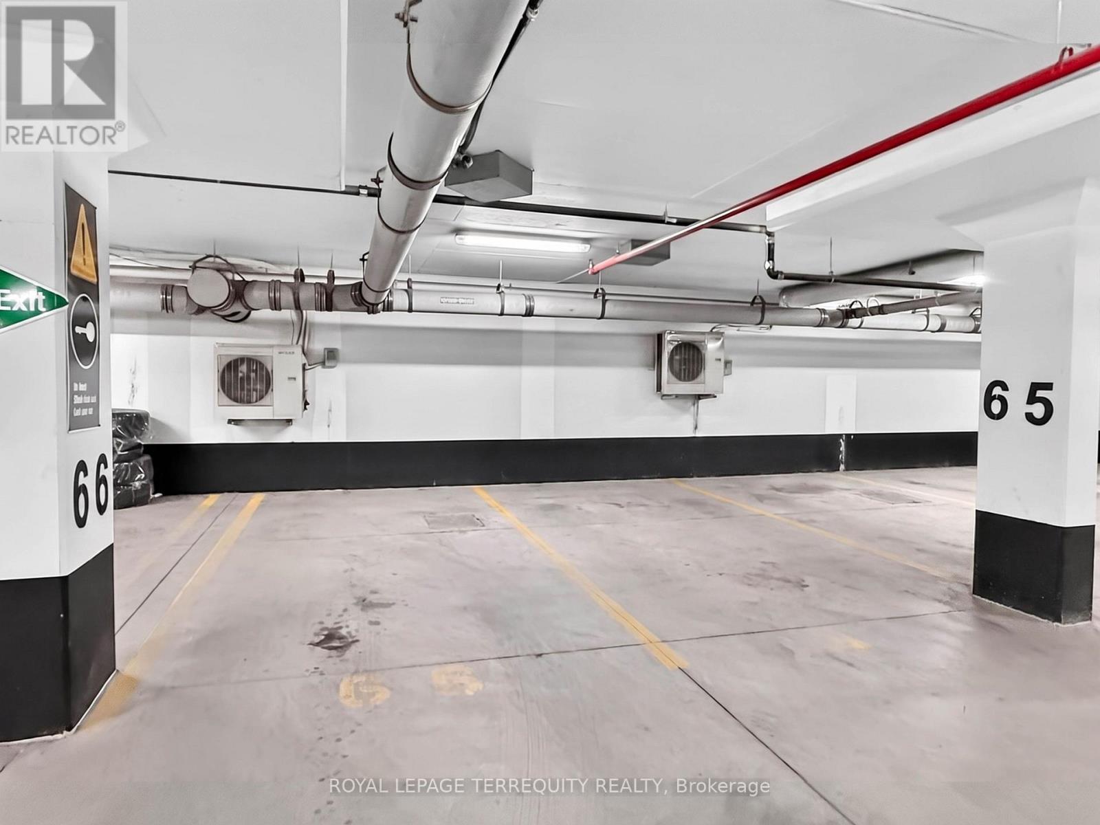 #16 780 SHEPPARD AVENUE E - 49