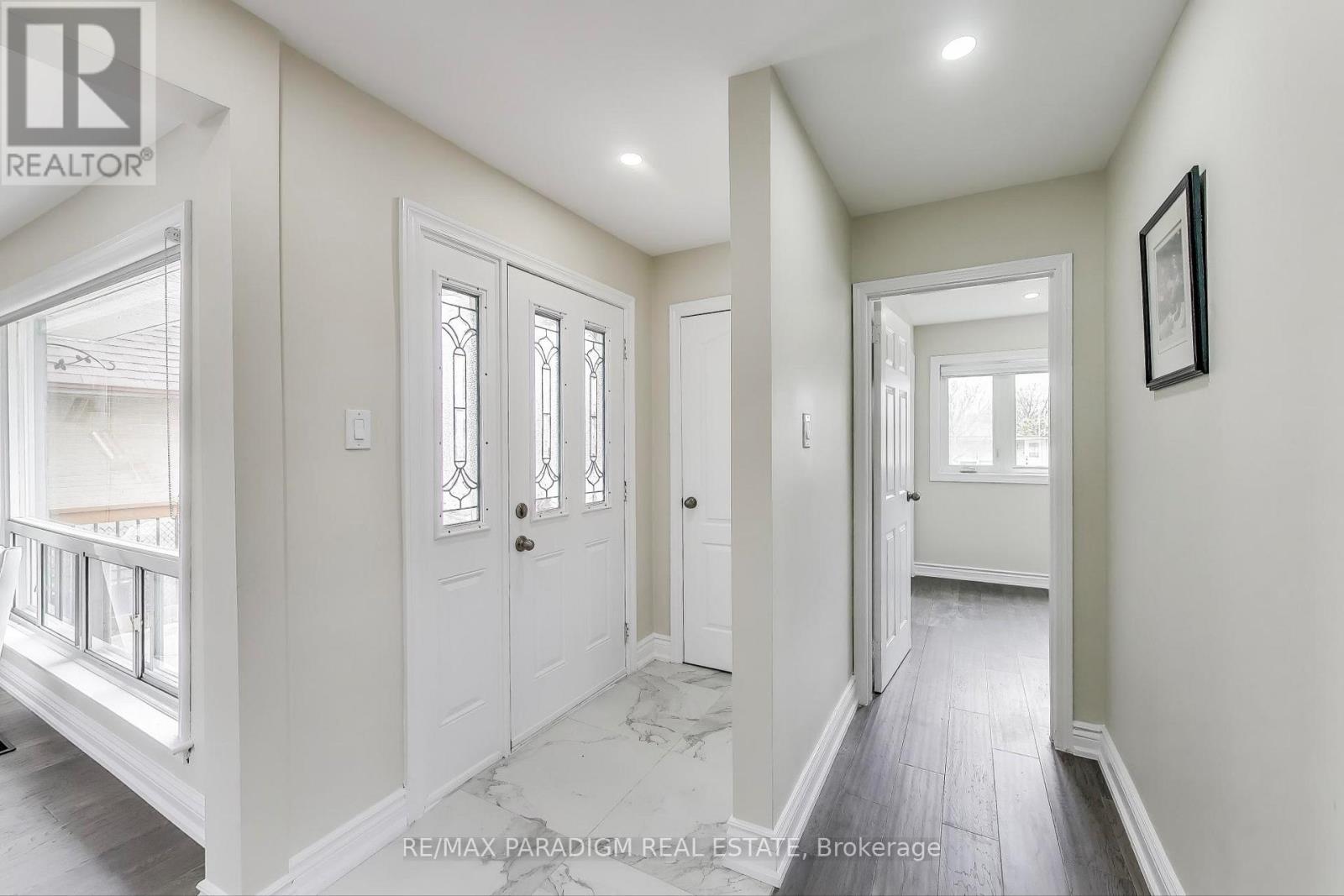 UPPER - 36 RIDEOUT STREET, Ajax (South East) — photo 3