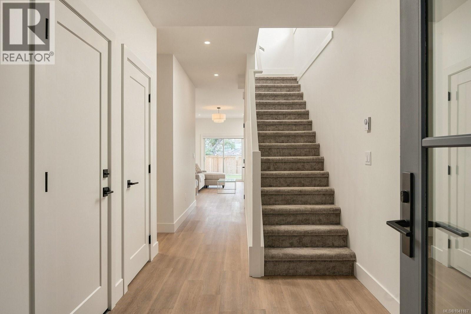 671 Madrona Pl - 24