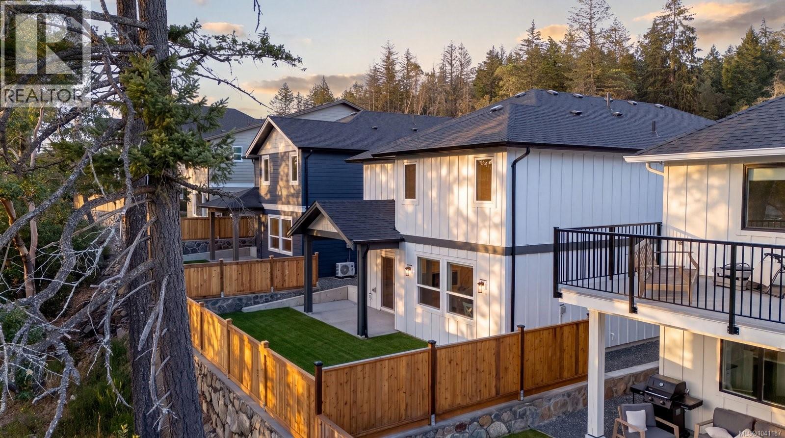 671 Madrona Pl - 25