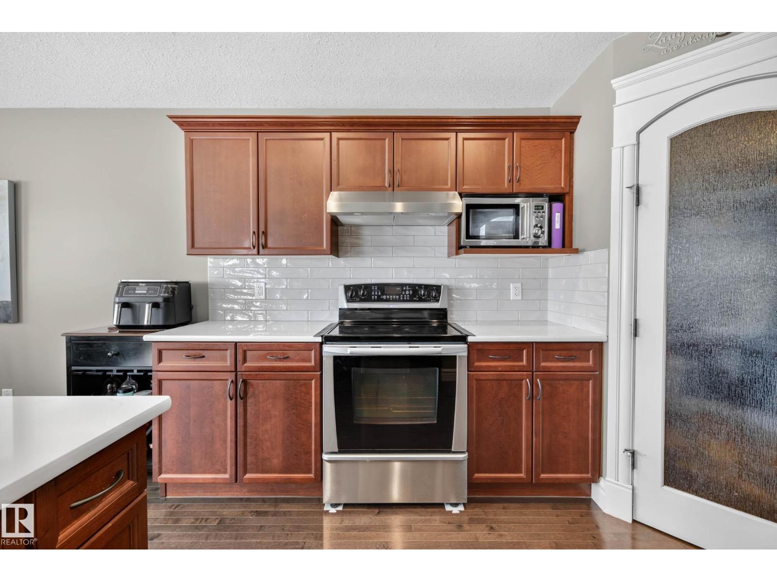 4207 157 AV NW - 14