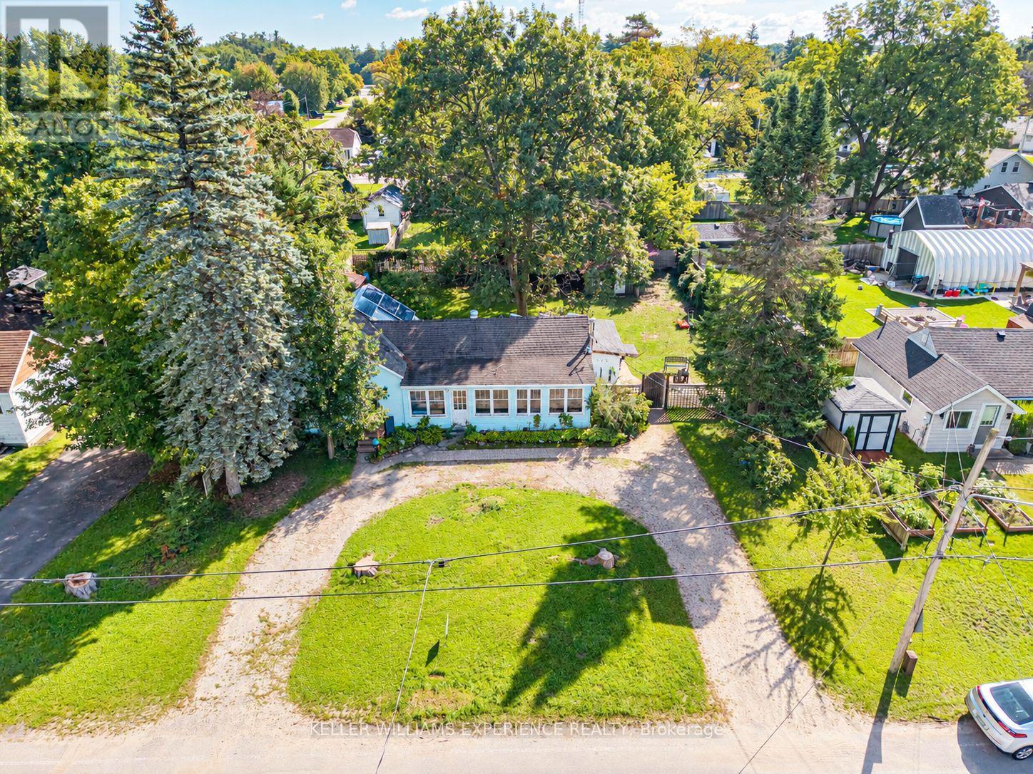 120 ELIZABETH STREET - 3