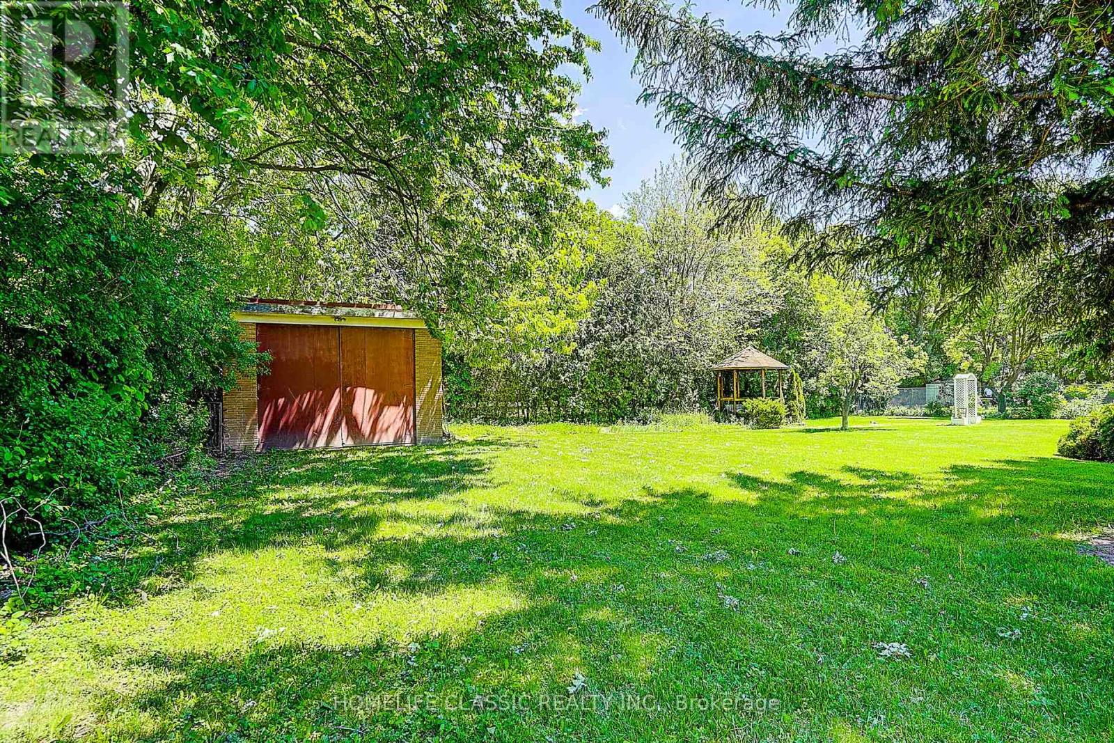 69 ELM AVENUE - 24