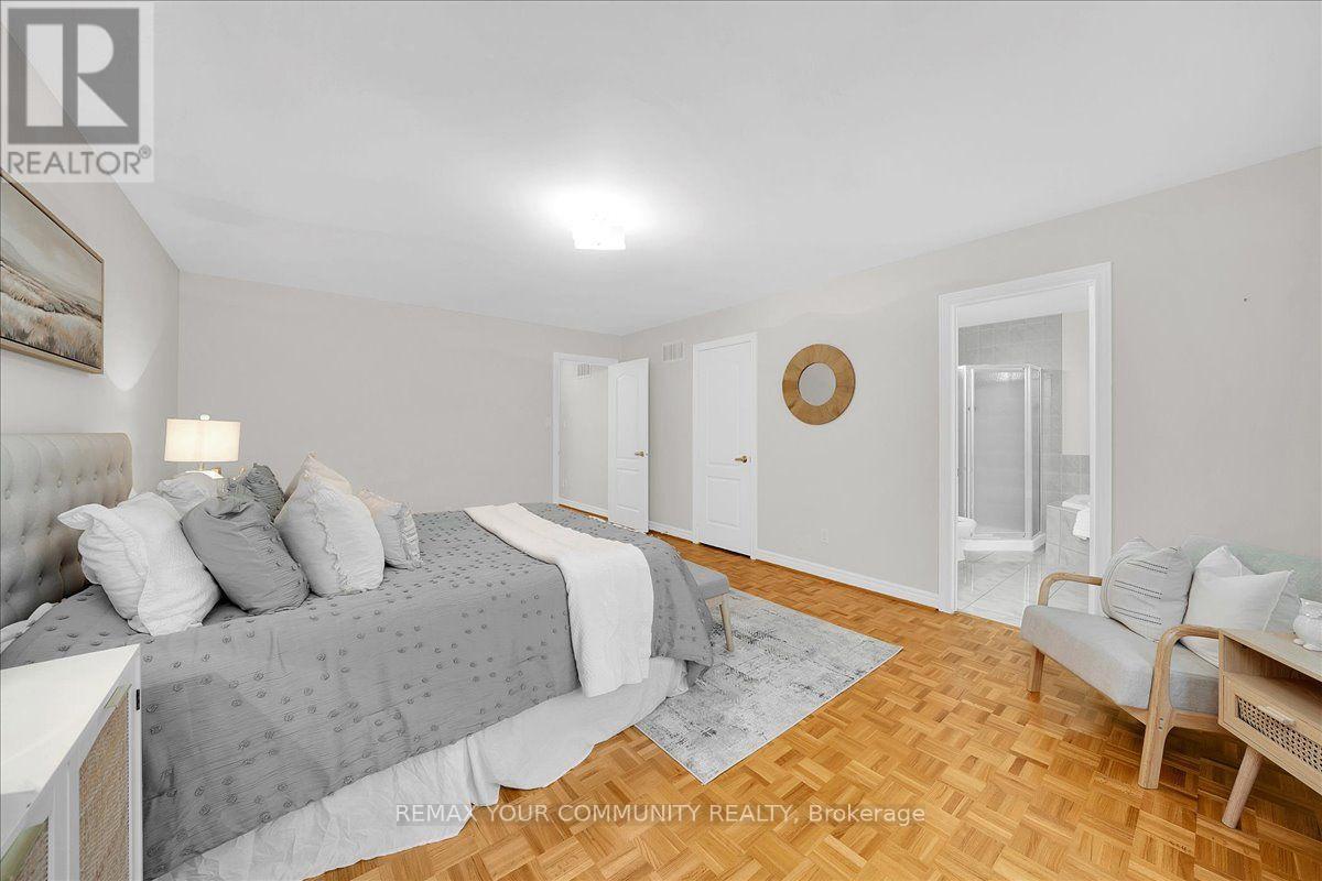 129 COLOMBO CRESCENT - 28