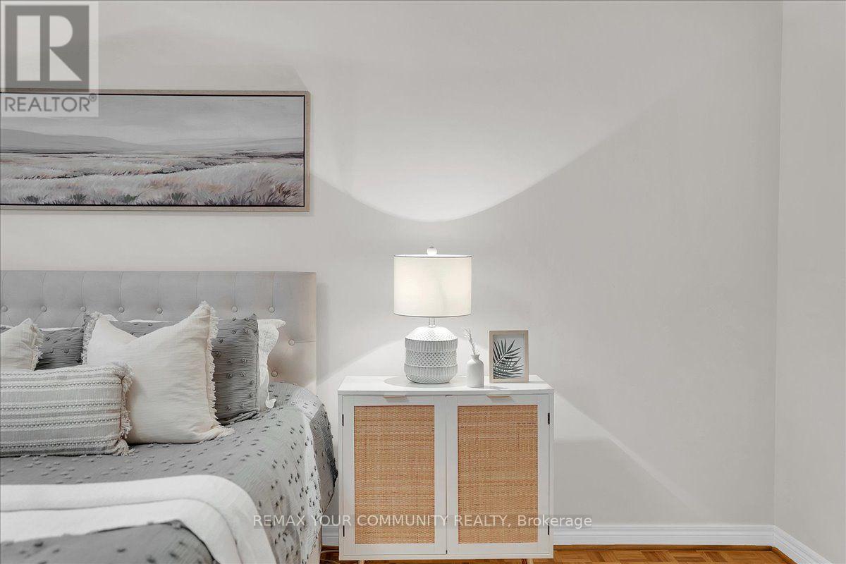 129 COLOMBO CRESCENT - 37