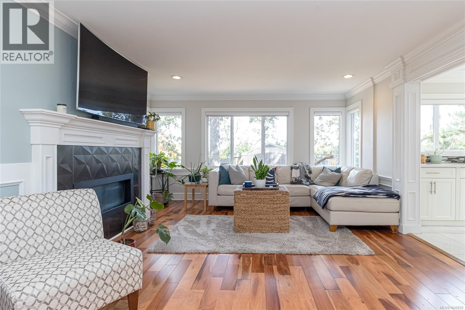 4081 Cedar Hill Rd - 4
