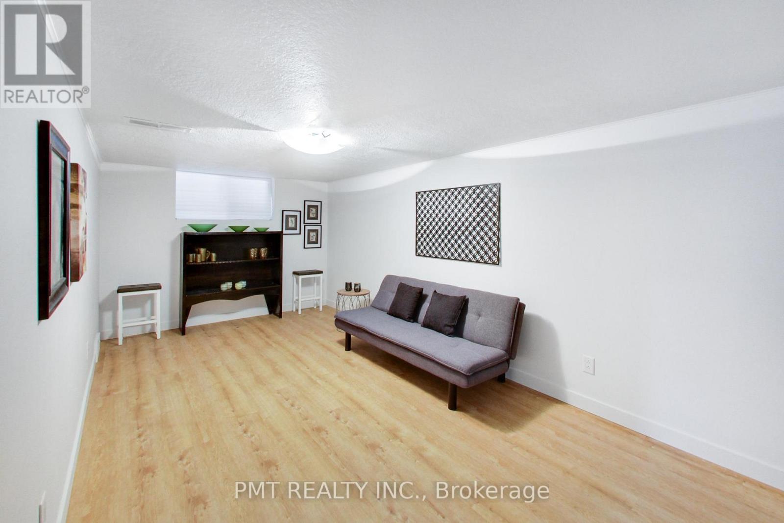 25 RONALD AVENUE - 26