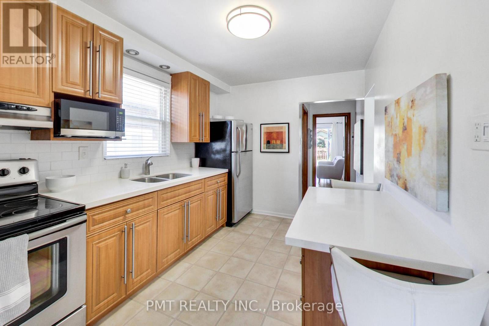 25 RONALD AVENUE - 6