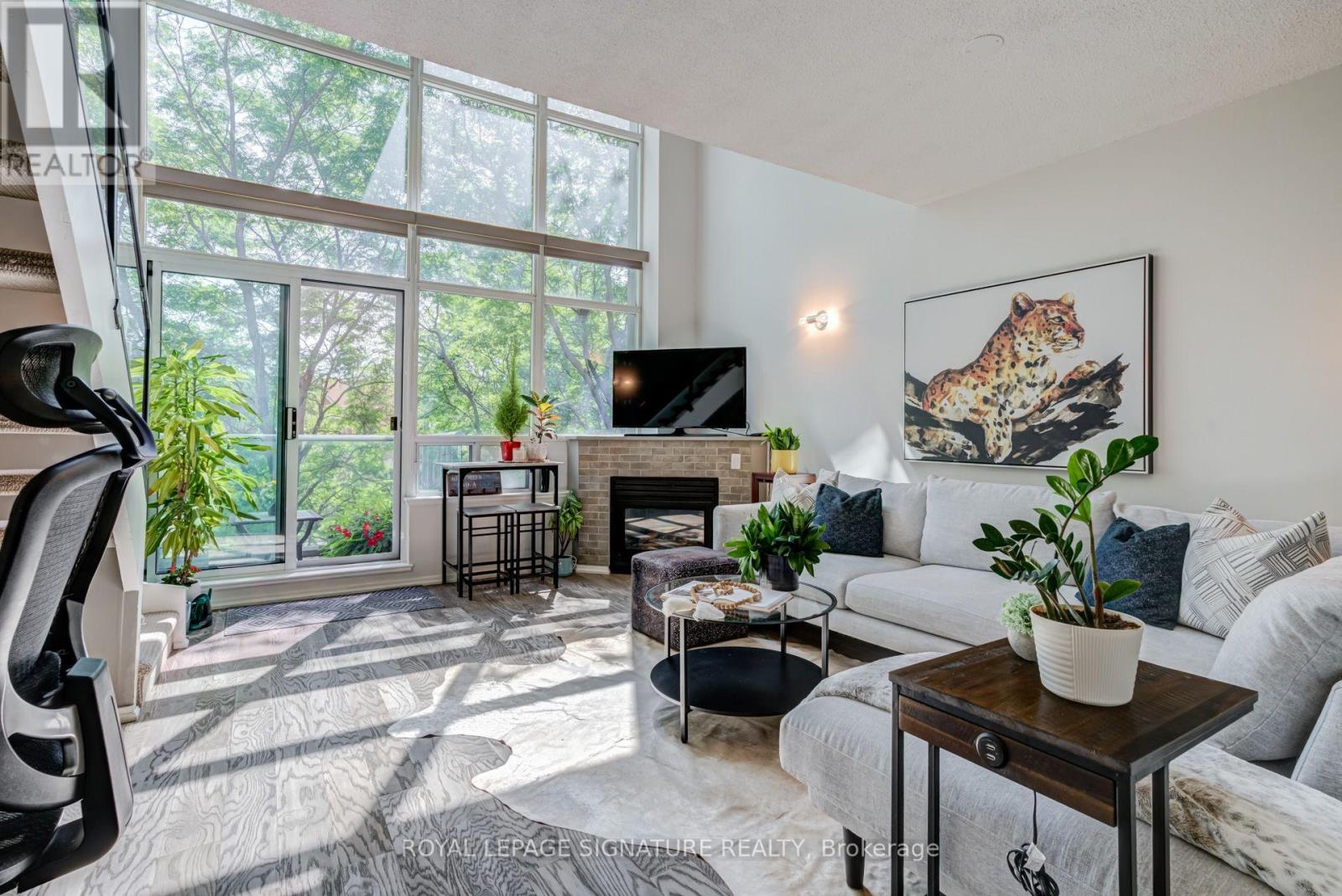 #203 200 MANITOBA STREET - 1