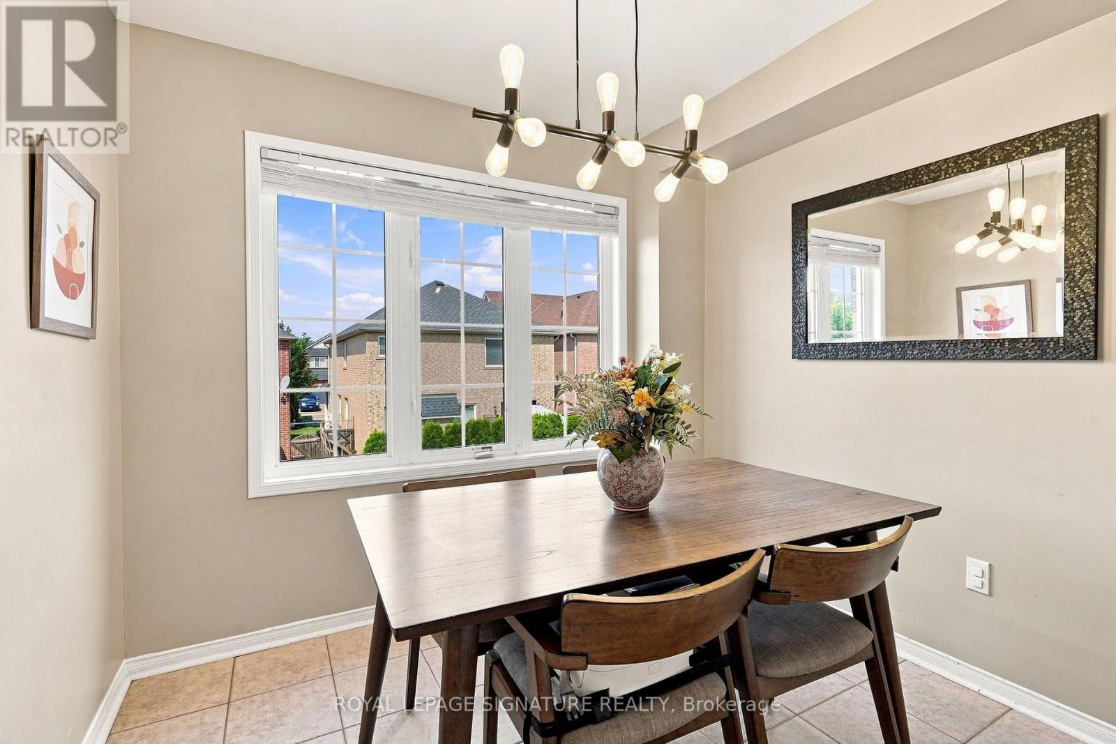 1185 CHAPMAN CRESCENT - 10