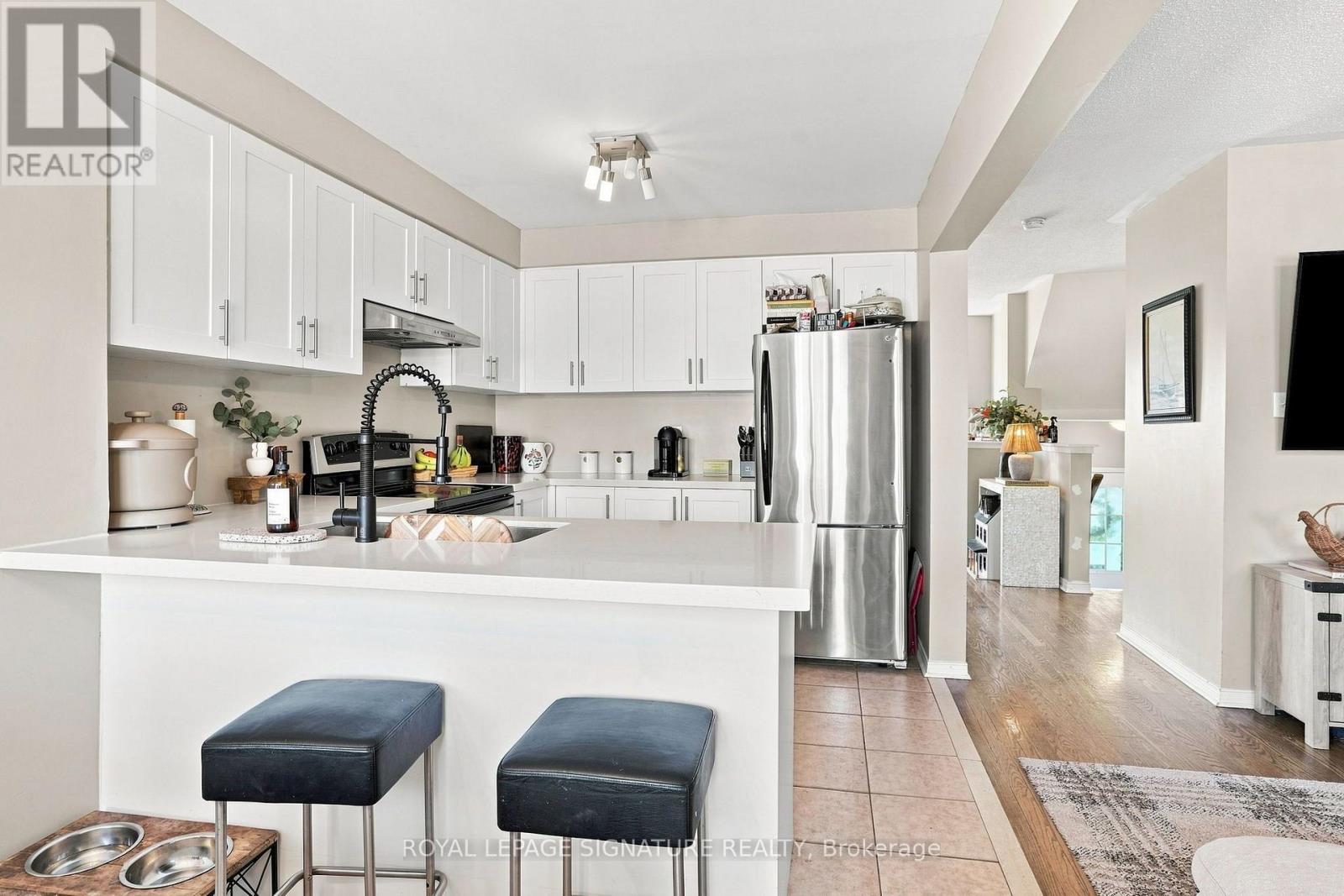 1185 CHAPMAN CRESCENT - 11