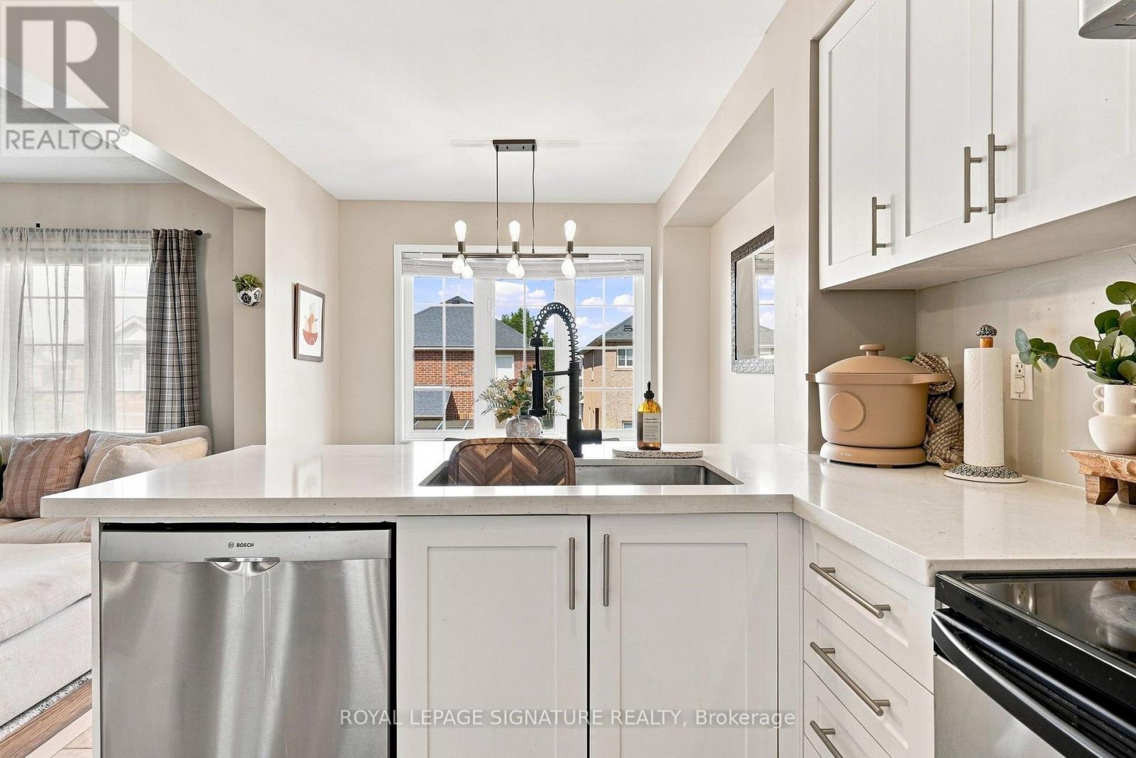 1185 CHAPMAN CRESCENT - 13