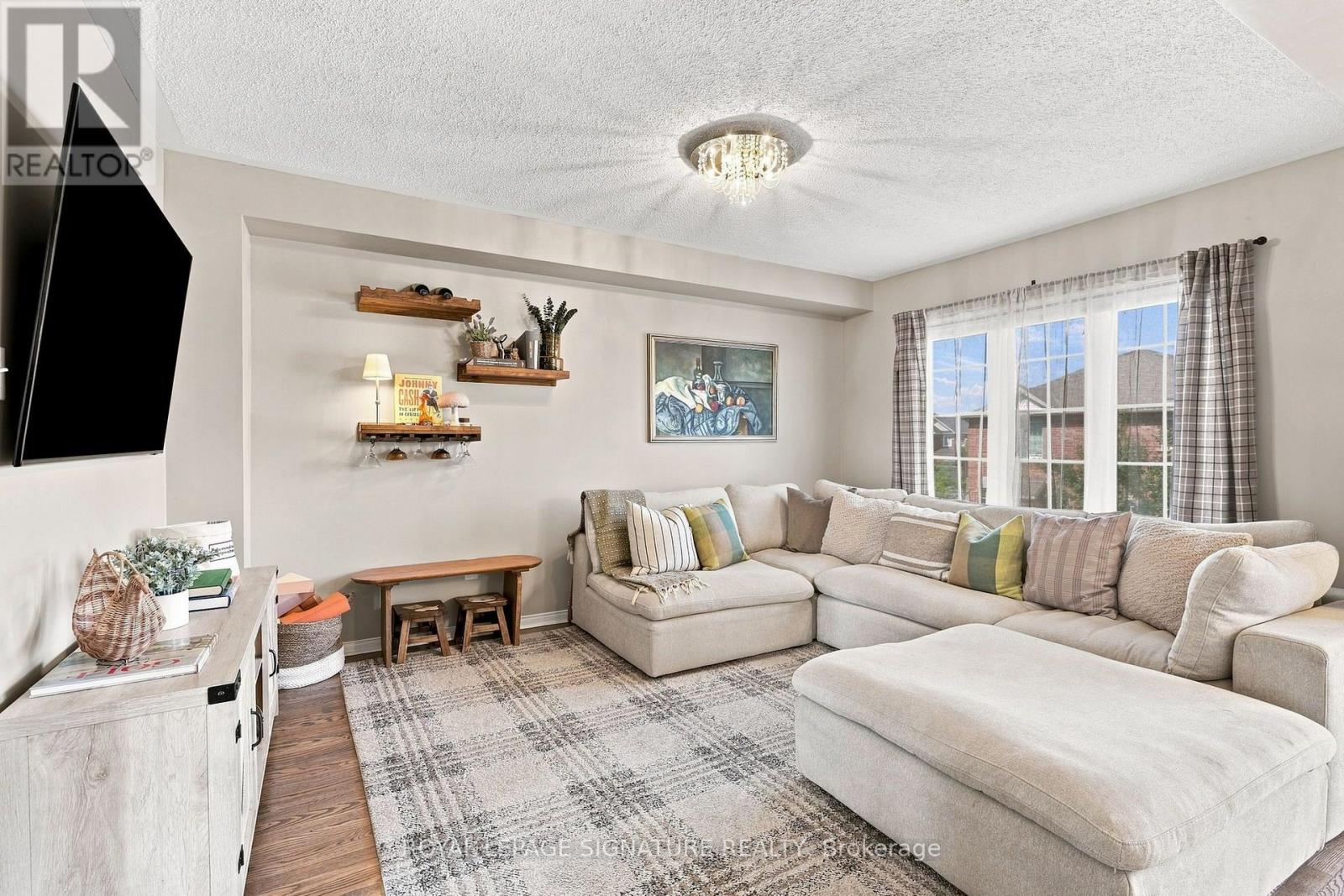 1185 CHAPMAN CRESCENT - 8