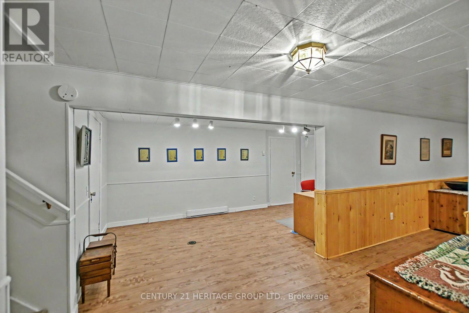 235345 GREY ROAD 13 - 14