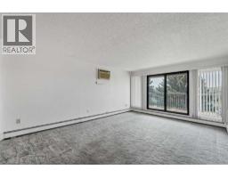 211, 1051 3 Street Nw, Medicine Hat, AB T1A7Y4 Photo 13