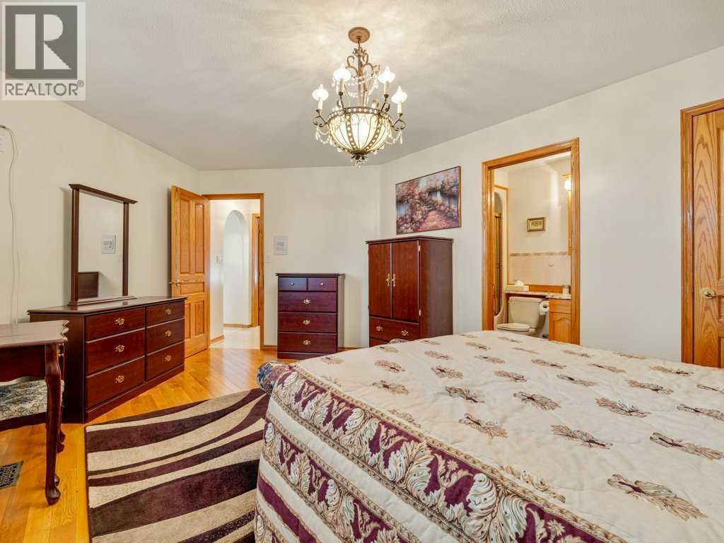 1606 Scenic Heights  S - Image 28