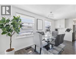 Living room - 1300 Barton Street, Stoney Creek, ON L8E5L4 Photo 13