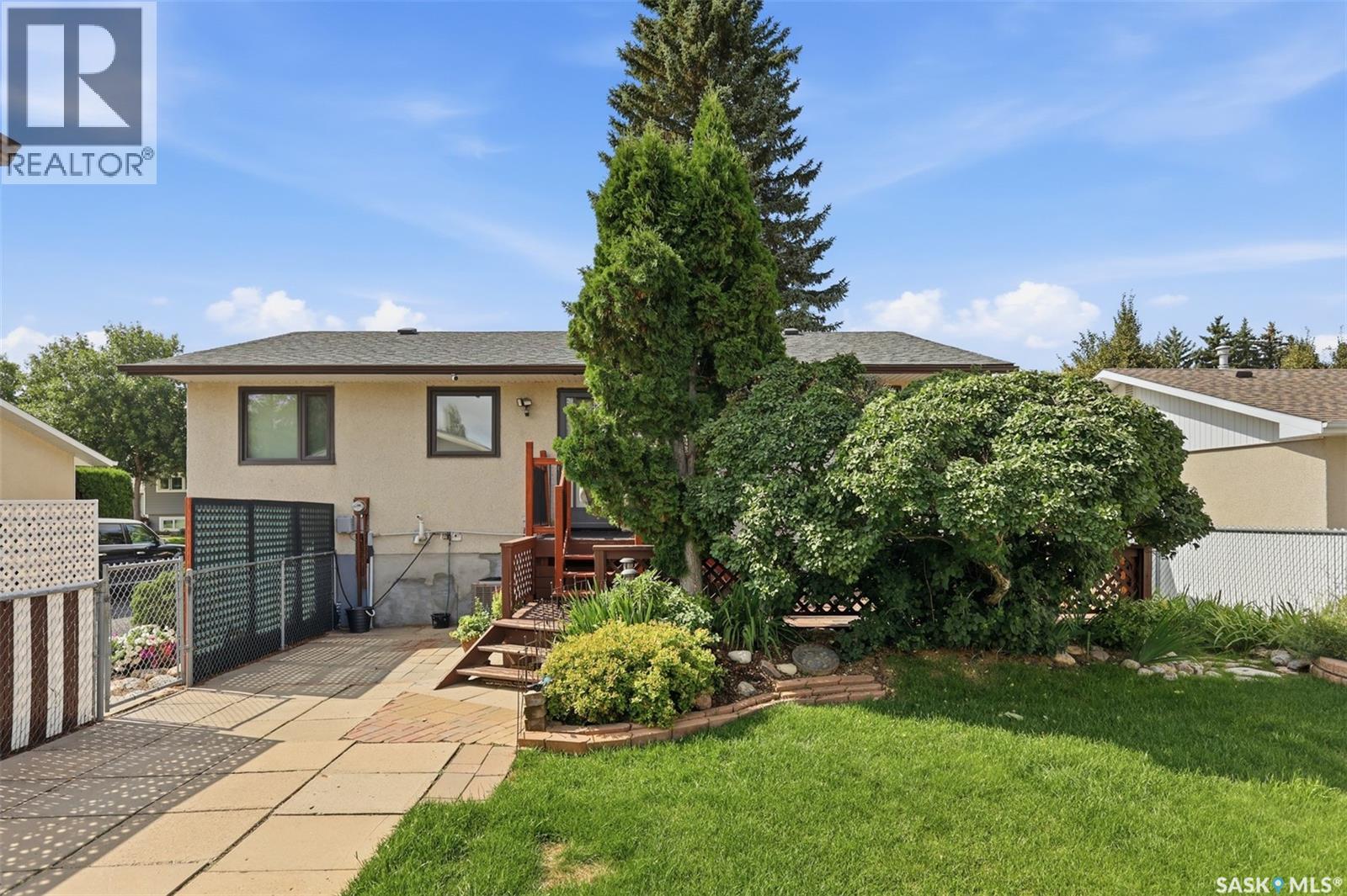 418 Laval CRESCENT - 34