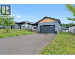 80 Parkplace Lane, photo 3