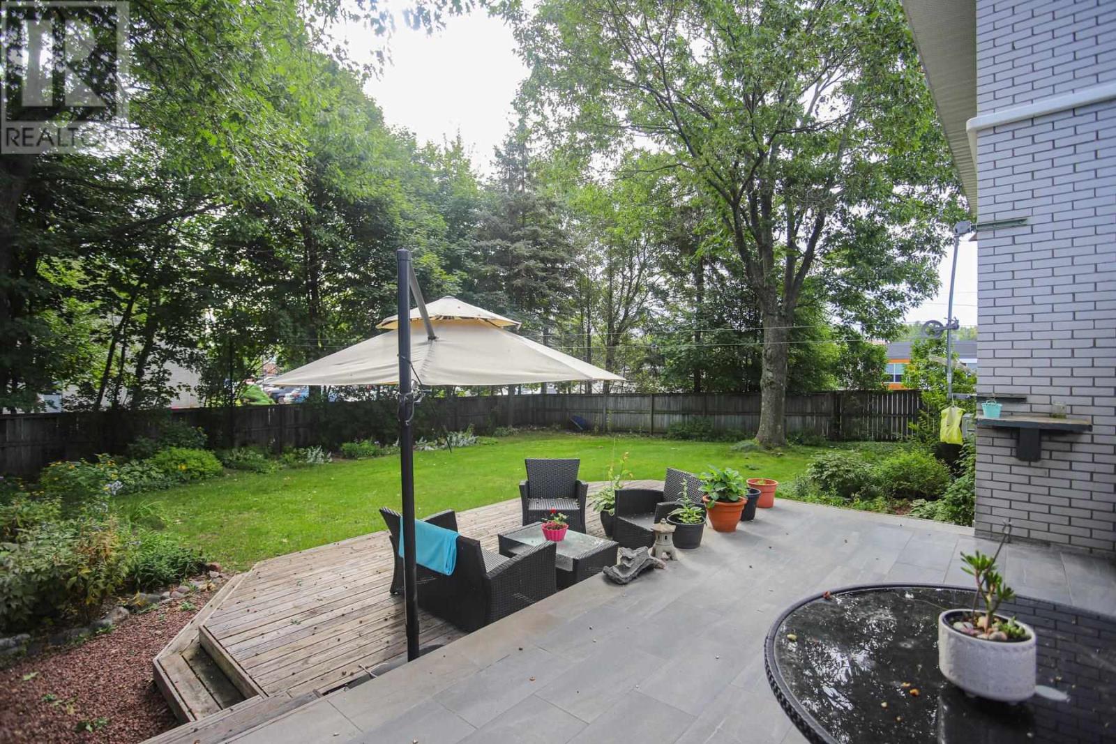 4 Silver Birch DR - Image 35