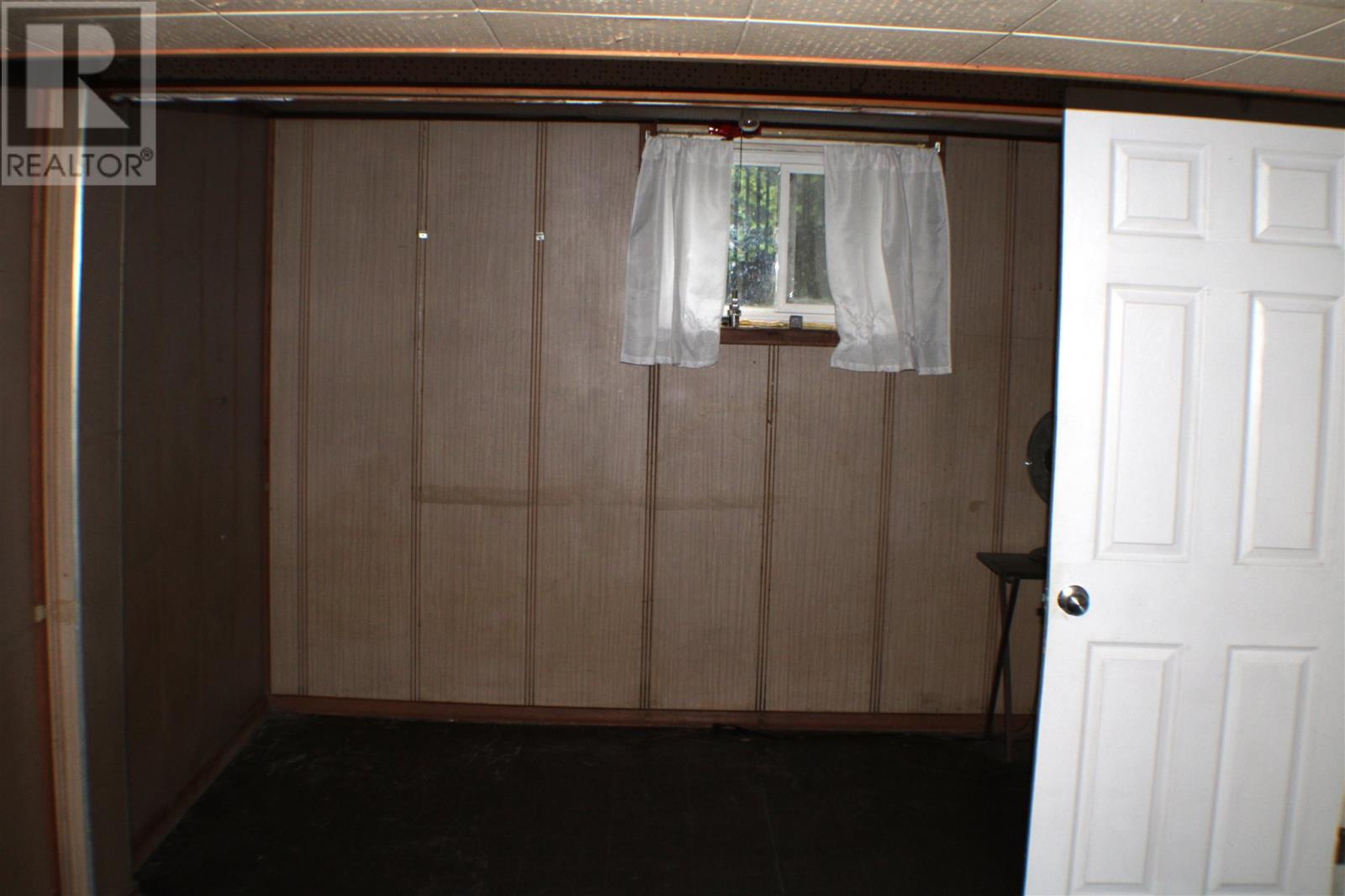 104 White Oak DR W - Image 19