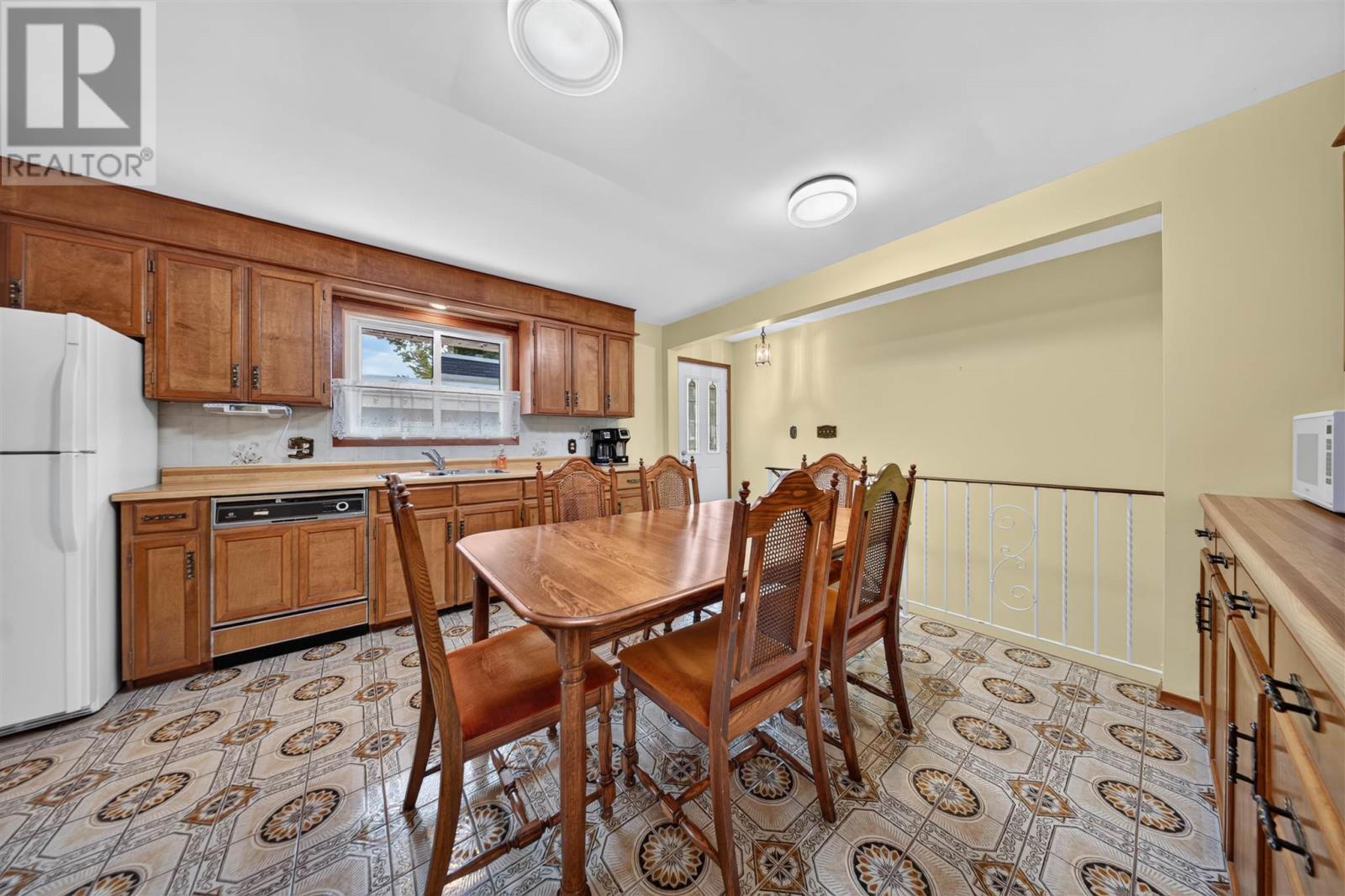 6 Pinemore BLVD - 7