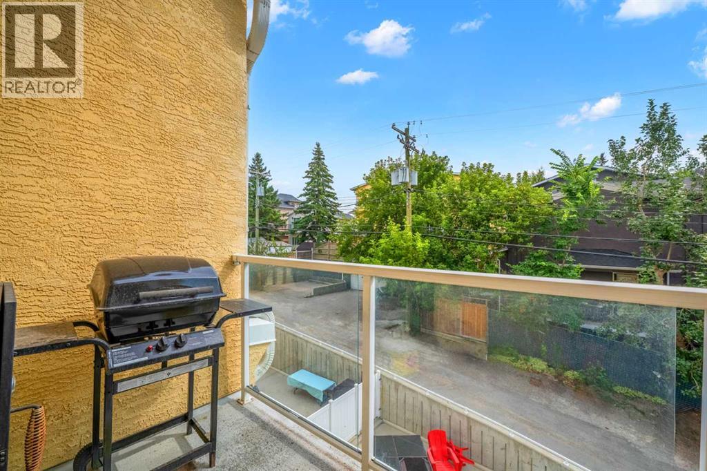#407 1631 28 Avenue SW - 31
