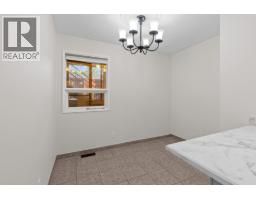 Living room - 1660 Ufton Court Unit# 103, Kelowna, BC V1Y8G7 Photo 8
