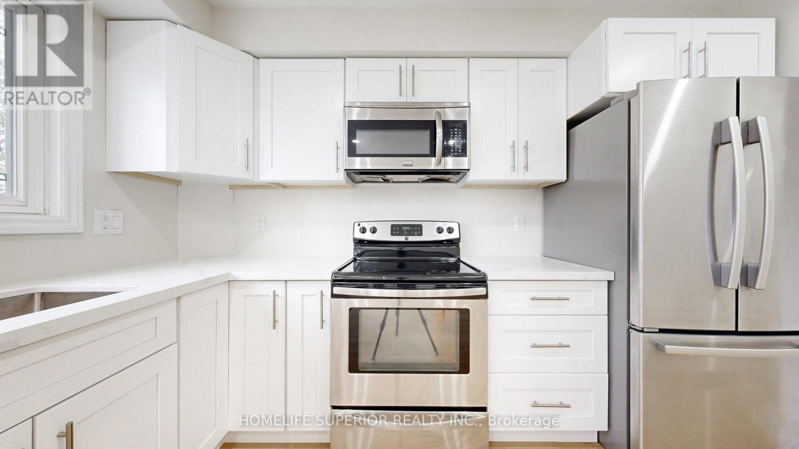 380 VANCOUVER CRESCENT - 13