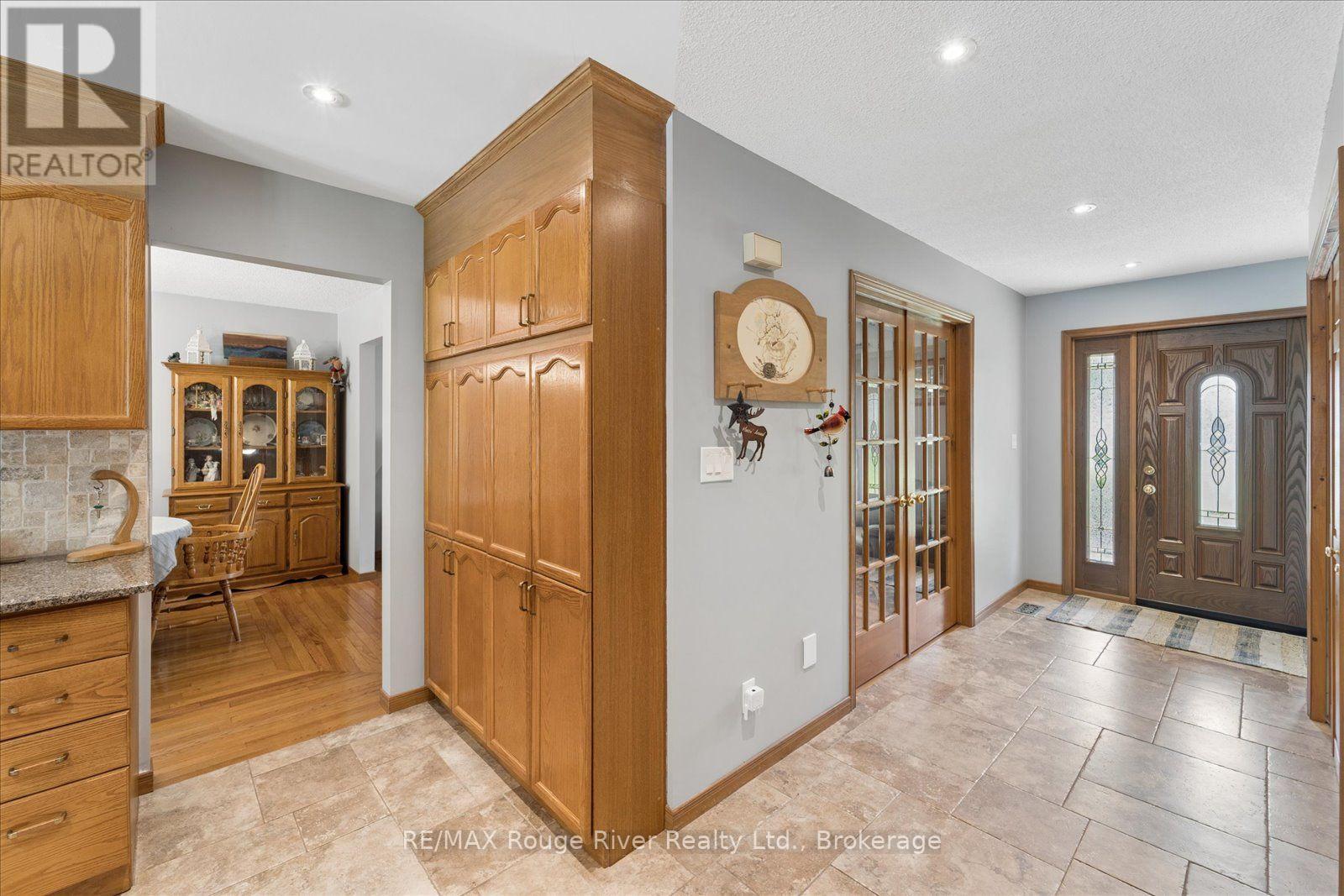 35 ROYAL ESTATE DRIVE - 14