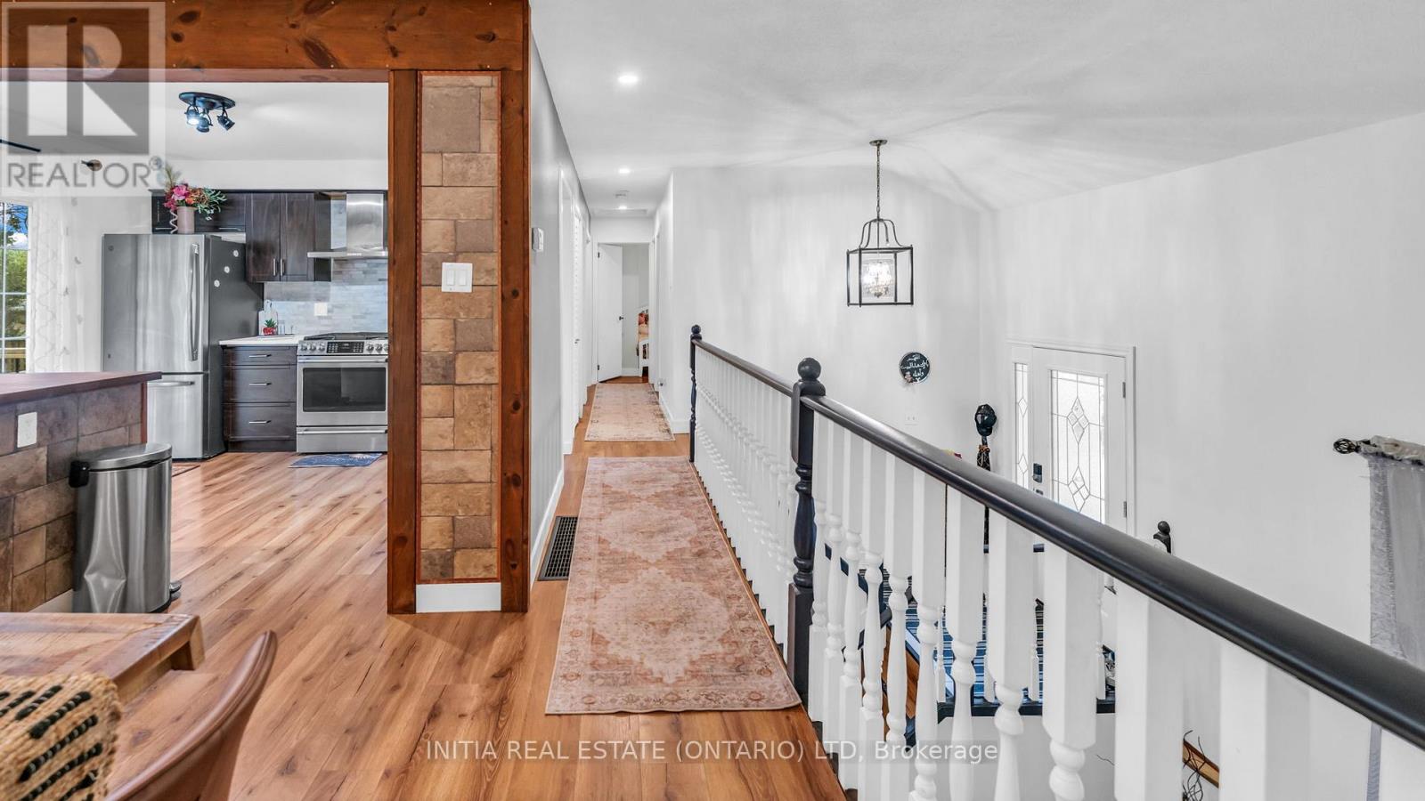 47 ALAYNE CRESCENT - 21