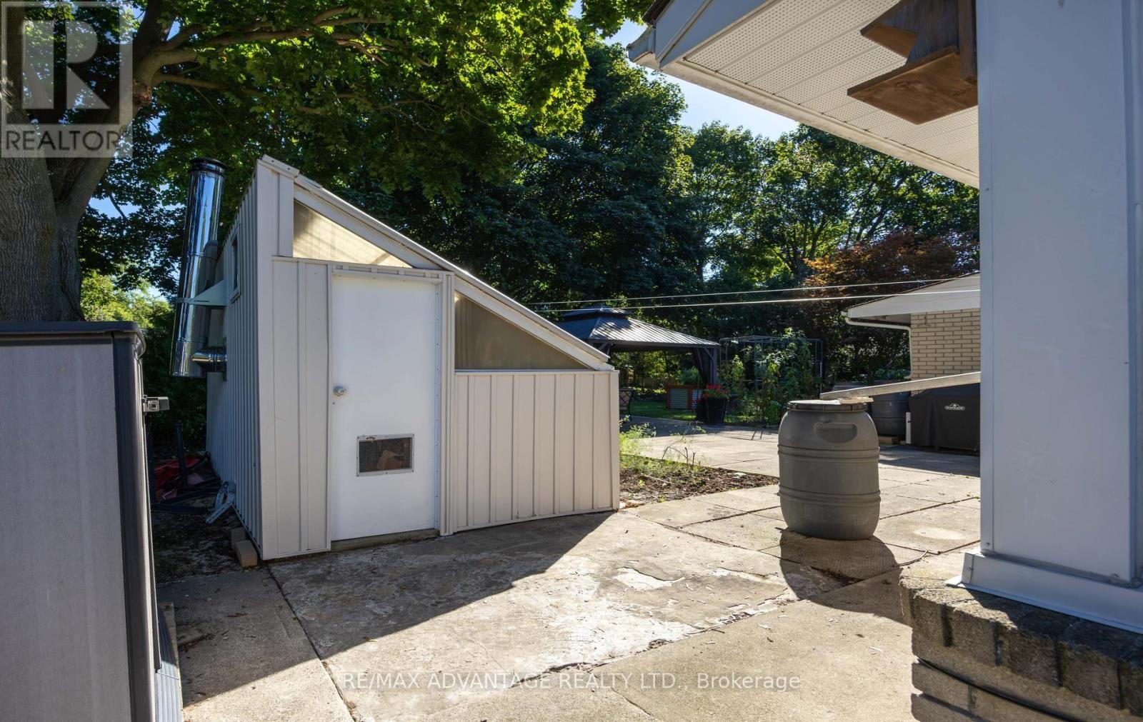 471 WEST MILE ROAD - 32