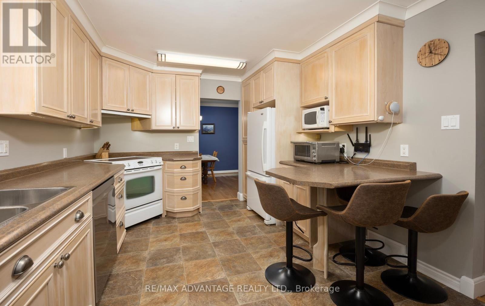 471 WEST MILE ROAD - Image 9