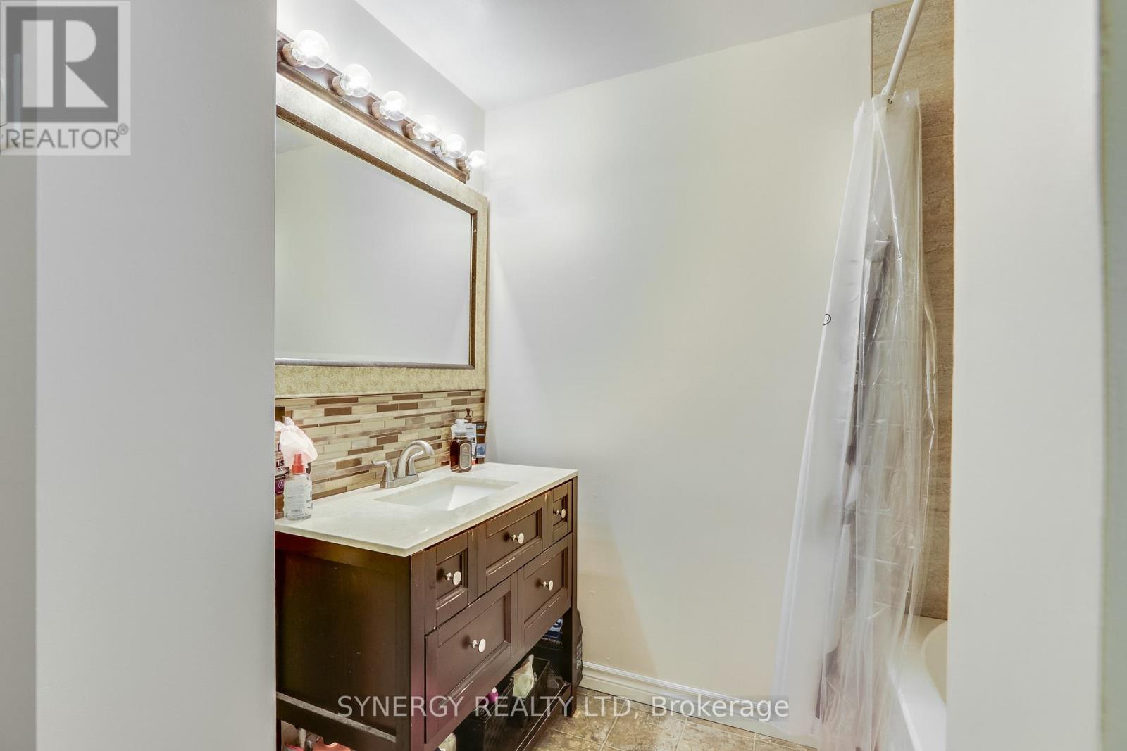 43 CANAAN STREET - 16