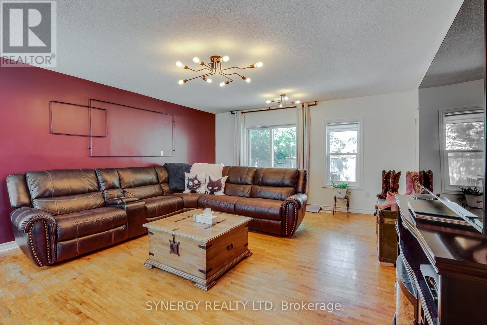 43 CANAAN STREET - 9