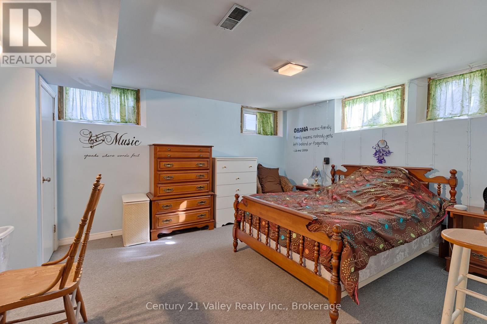 2032 FORESTERS FALLS ROAD - Image 28