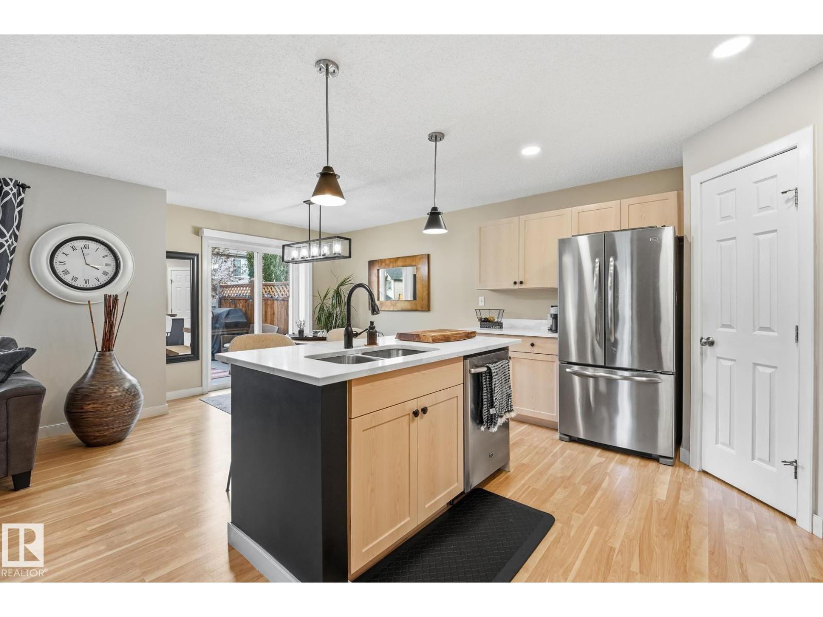 20007 131 AV NW NW, Trumpeter Area, Edmonton photo 4