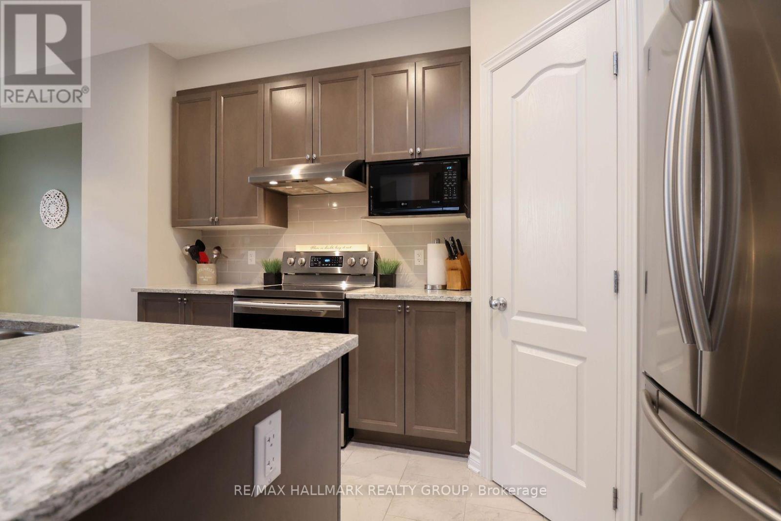3 Bed, 3 Bath House for Sale in Ottawa – 459 WARMSTONE DRIVE, Ottawa – MLS# X13754828 - Image 12