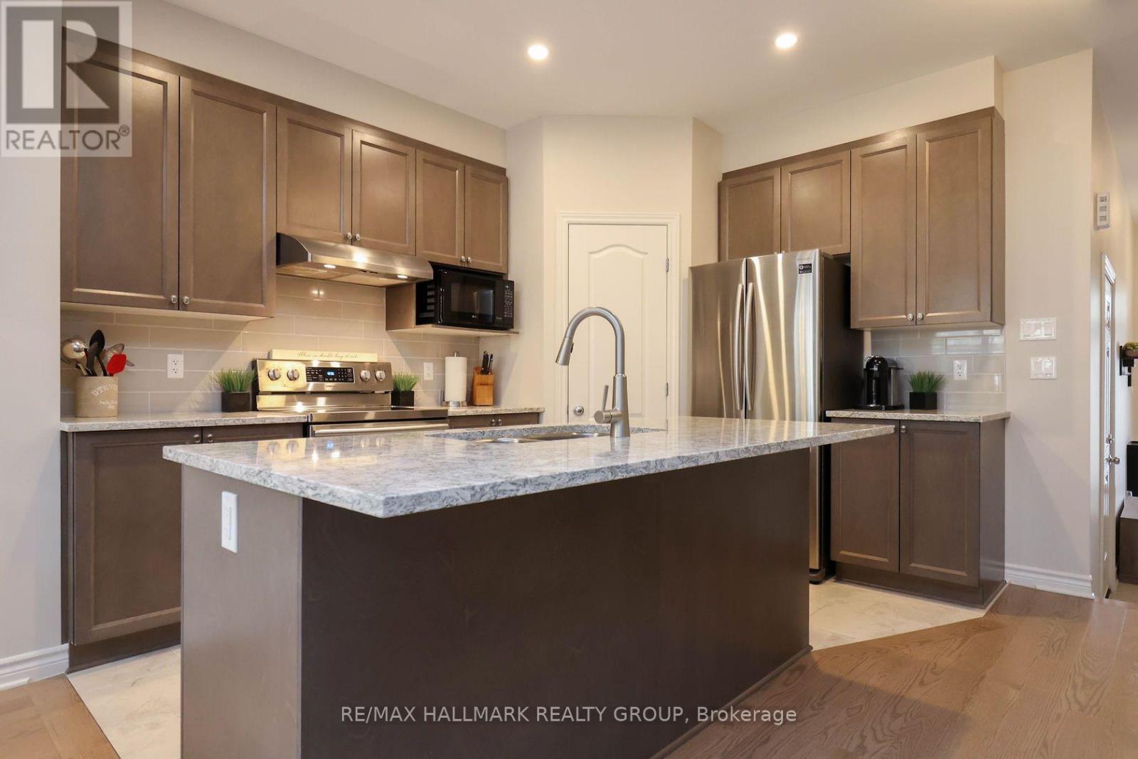 459 WARMSTONE DRIVE, Ottawa — photo 8