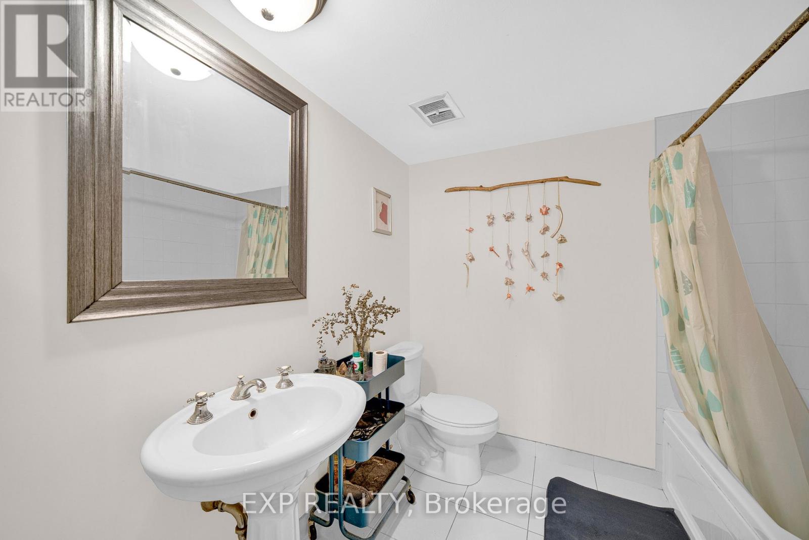2 Bed, 1 Bath House for Sale in Ottawa – 1002 – 475 LAURIER AVENUE W, Ottawa – MLS# X13754856 - Image 12