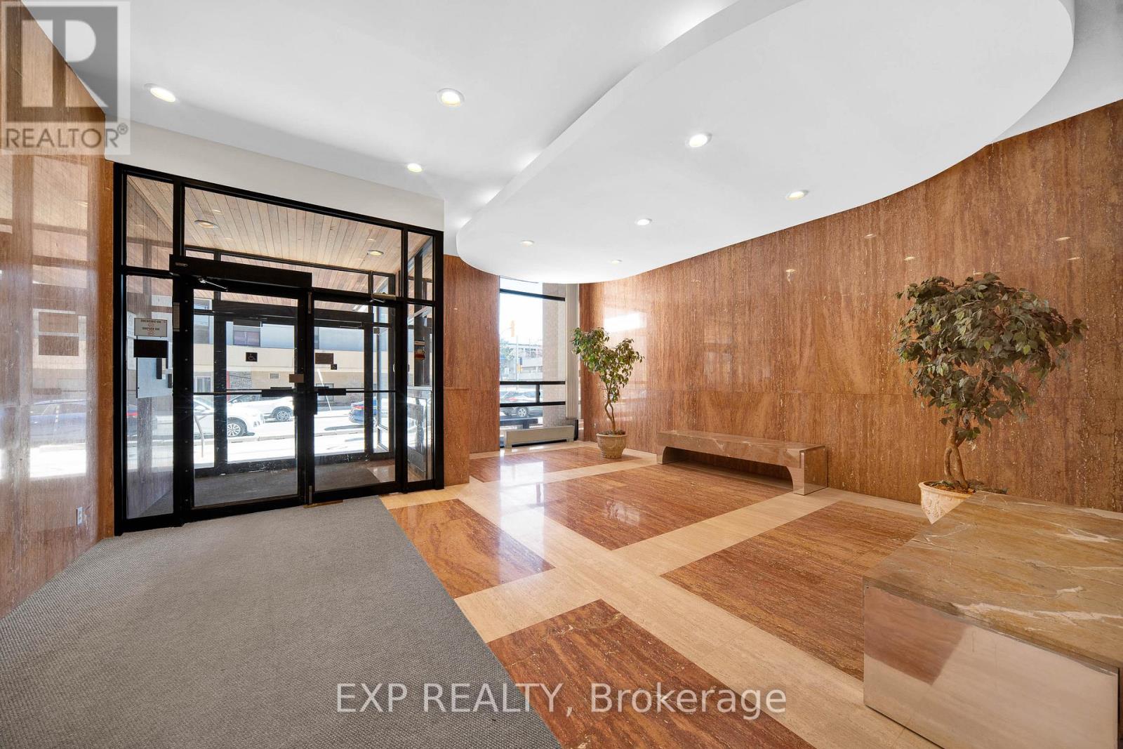 #1002 475 LAURIER AVENUE W - 16