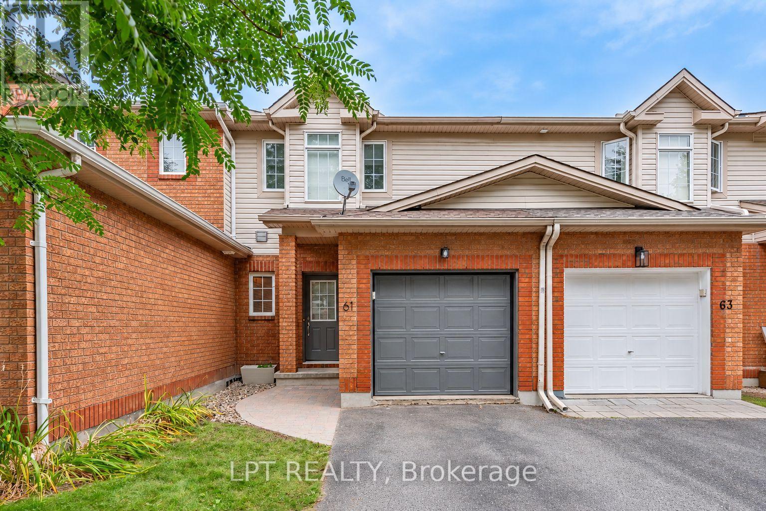 61 TOBERMORY CRESCENT - 2