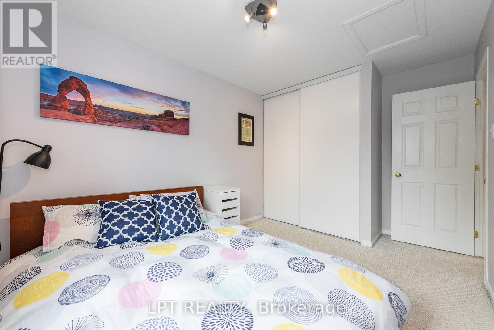 61 TOBERMORY CRESCENT - 22